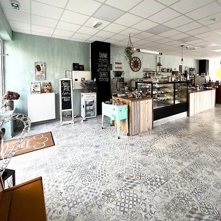 Cozy Stay Apartment Trencin Luaran gambar