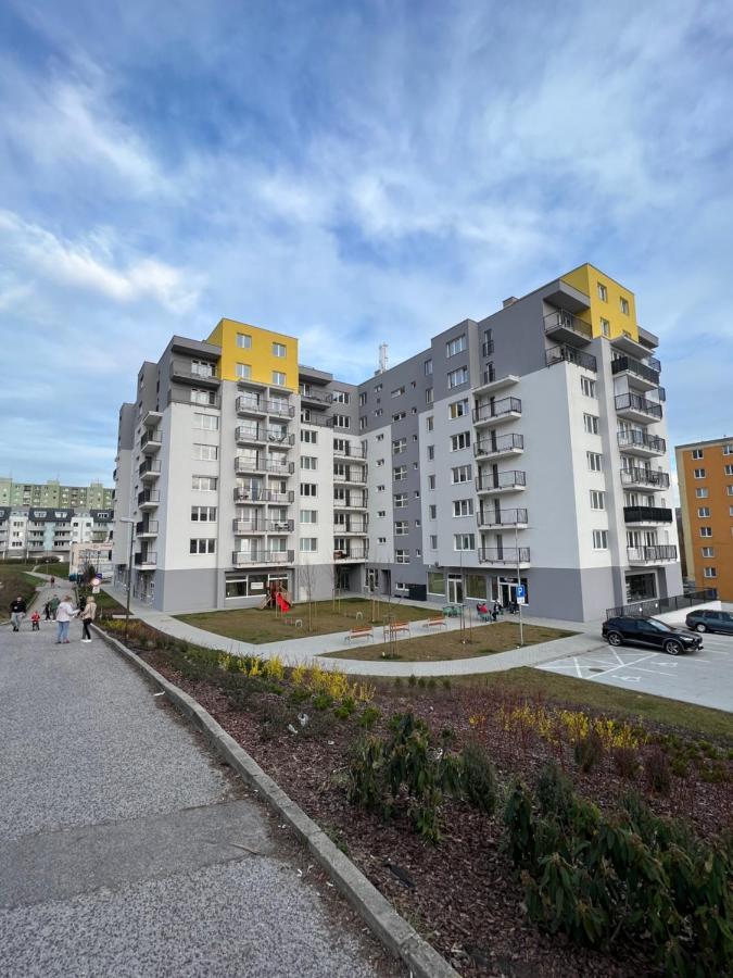 Cozy Stay Apartment Trencin Luaran gambar