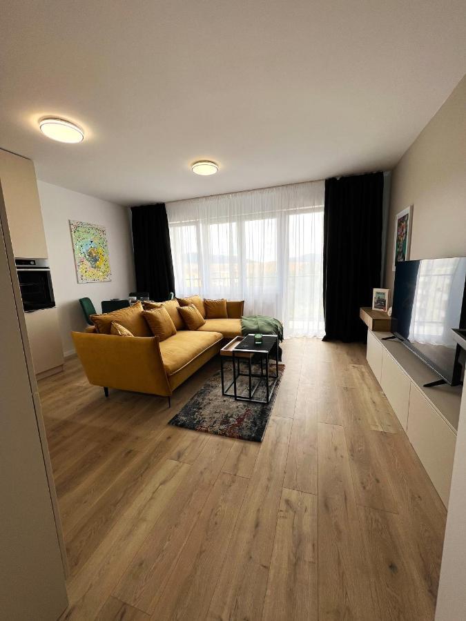 Cozy Stay Apartment Trencin Luaran gambar