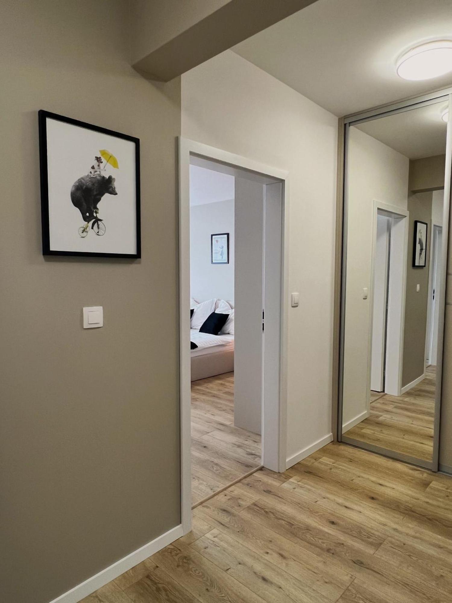 Cozy Stay Apartment Trencin Luaran gambar